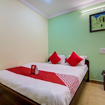Oyo Lalitha Delight Hotel Visakhapatnam Exterior photo